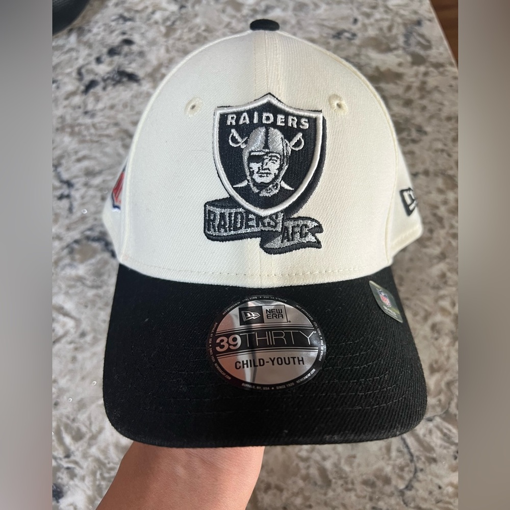 Raiders child/youth hat NWOT